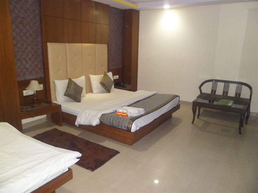 Hotel Shelton New Delhi Exterior foto